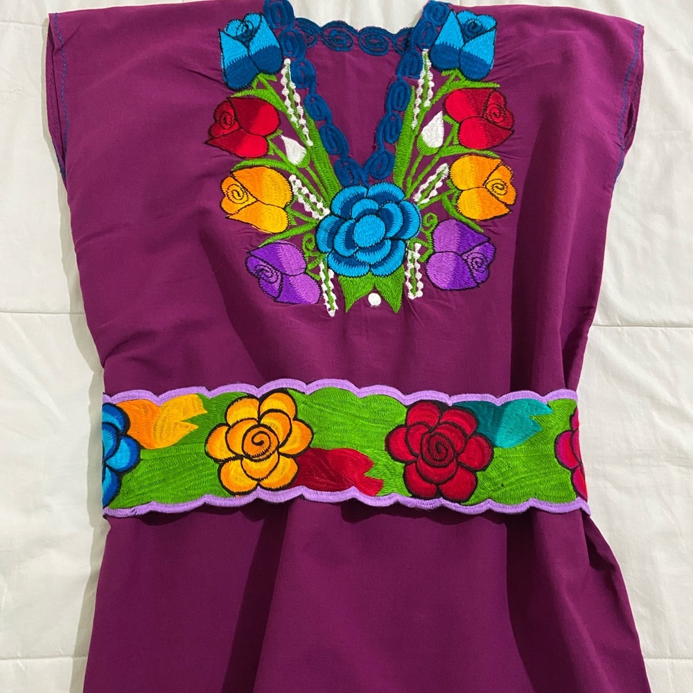 Mexican Blouse and Belt. It can sell separately.